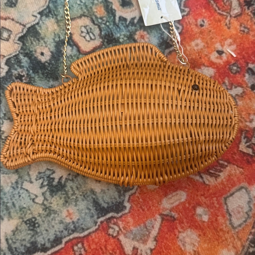 NWT Tommy Bahama Wicker Fish Handbag - Picture 5 of 11